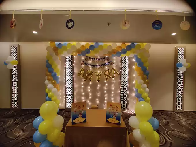 Mr Balloons , Event management - Balloon Decorations , Flower decorators Bangalore